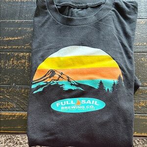 Men's Black Short Sleeve Graphic Tee